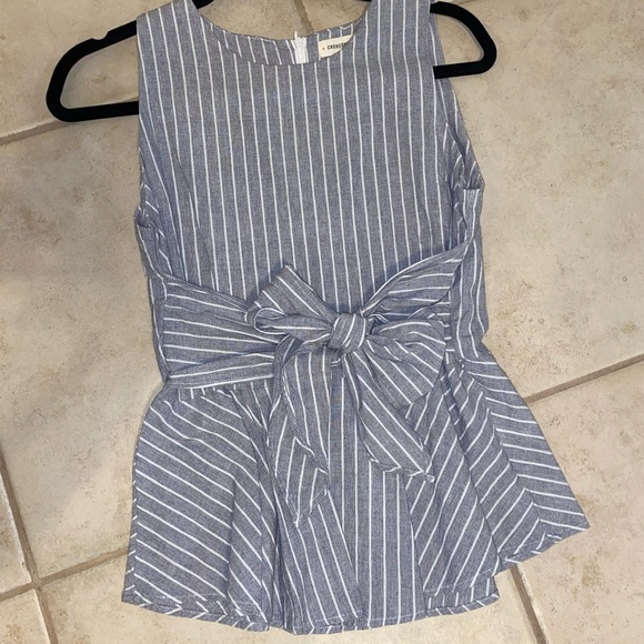 Striped tie sleeveless top - Picture 1 of 3